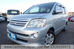 toyota noah 2004 REALMOTOR_N2024110350A-24