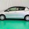 toyota vitz 2011 CFJ1827195 image 27