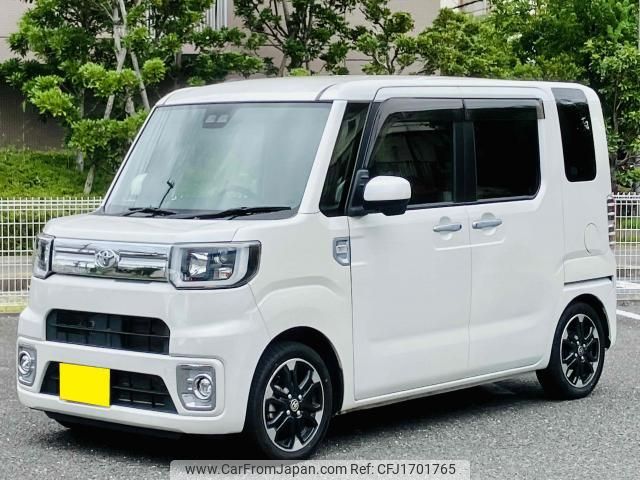 toyota pixis-mega 2020 CFJ1701765 image 1