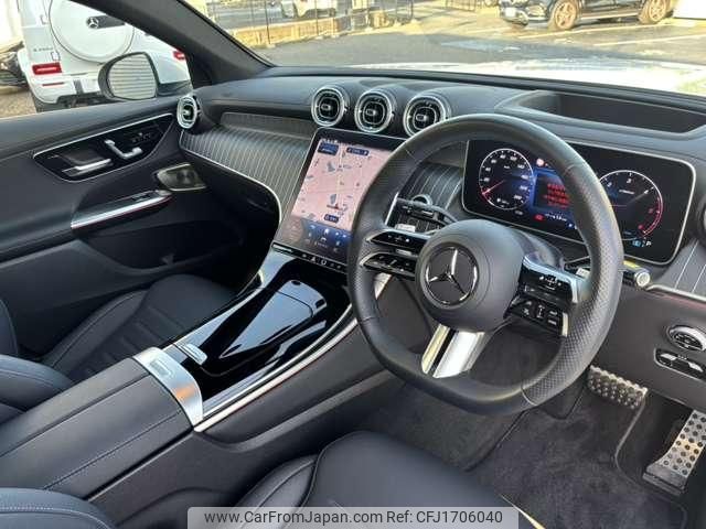 mercedes-benz glc-class 2025 CFJ1706040 image 2