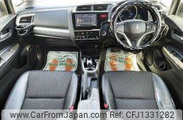honda fit-hybrid 2014 504928-930957