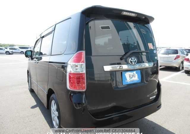 toyota noah 2008 646828-Y2025060170F-21 image 2