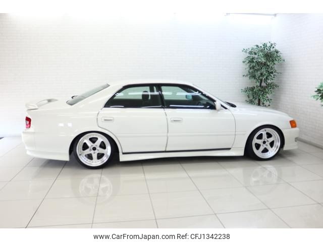 toyota chaser 1997 CFJ1342238 image 2