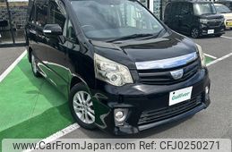 toyota noah 2011 -TOYOTA--Noah DBA-ZRR70W--ZRR70-0445889---TOYOTA--Noah DBA-ZRR70W--ZRR70-0445889-