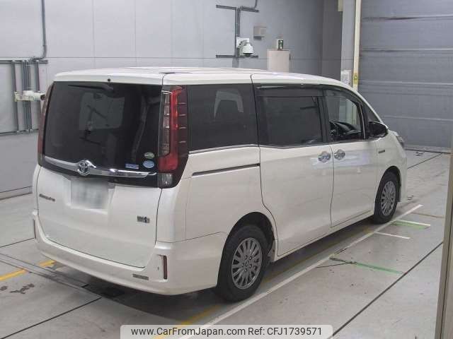 toyota esquire 2015 CFJ1739571 image 2