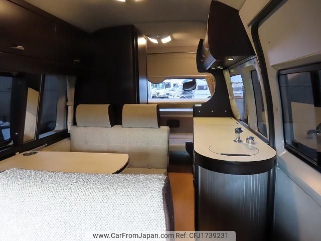 toyota hiace-van 2011 CFJ1739231 image 1