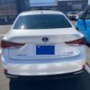 lexus is 2017 CFJ1855944 image 7