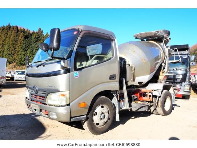 hino dutro 2010 CFJ0598880 image 1