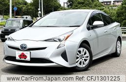 toyota prius 2017 -TOYOTA--Prius DAA-ZVW50--ZVW50-6104140---TOYOTA--Prius DAA-ZVW50--ZVW50-6104140-