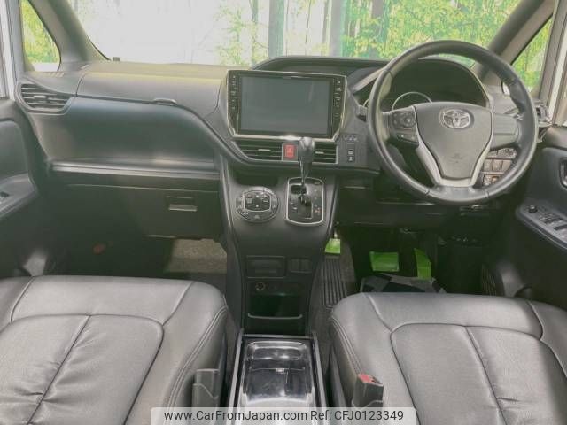 toyota voxy 2014 -TOYOTA--Voxy DBA-ZRR85W--ZRR85-0010909---TOYOTA--Voxy DBA-ZRR85W--ZRR85-0010909- image 2