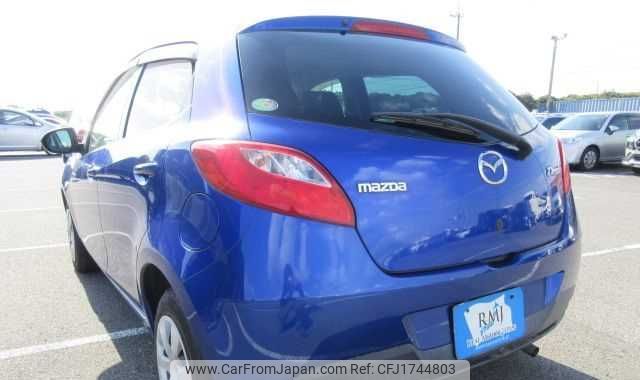 mazda demio 2010 CFJ1744803 image 2