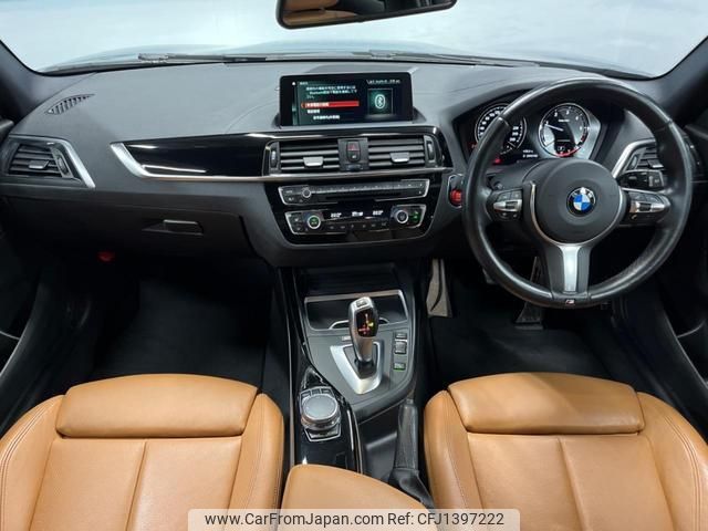 bmw 1-series 2018 quick_quick_1S20_WBA1S520X05K17693 image 2