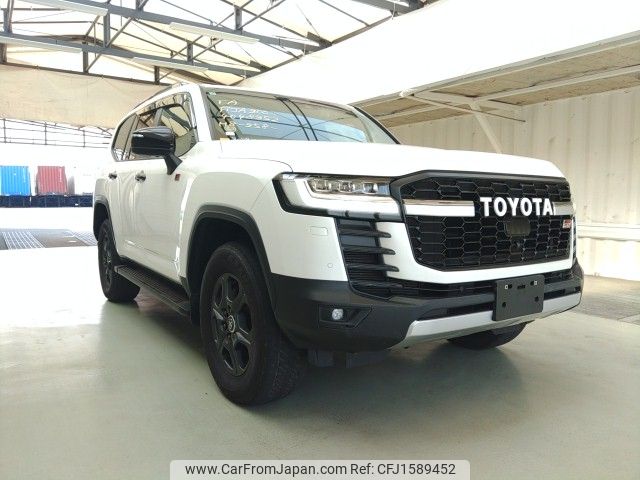 toyota land-cruiser 2023 CFJ1589452 image 1