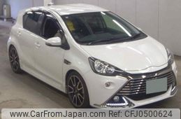 toyota aqua 2014 quick_quick_DAA-NHP10_2389823