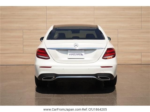 mercedes-benz e-class 2018 CFJ1864205 image 2