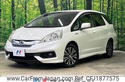 honda fit-shuttle-hybrid 2013 CFJ1877575