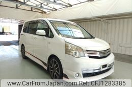 toyota noah 2011 CFJ1283385