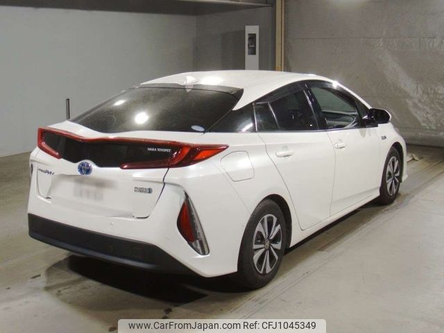 toyota prius-phv 2018 -TOYOTA--Prius PHV ZVW52-3074037---TOYOTA--Prius PHV ZVW52-3074037- image 2