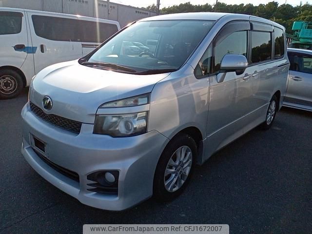 toyota voxy 2010 CFJ1672007 image 1