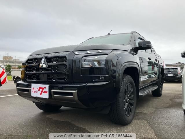 mitsubishi triton 2024 CFJ1858444 image 1