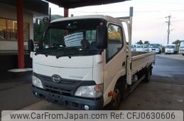 hino dutro 2013 GOO_NET_EXCHANGE_1100588A30250110W001