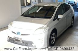 toyota prius 2013 -TOYOTA--Prius ZVW30-5686615---TOYOTA--Prius ZVW30-5686615-