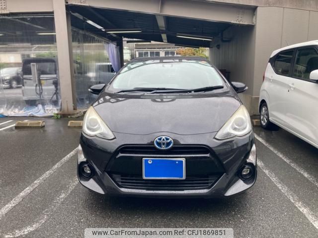 toyota aqua 2016 CFJ1869851 image 1