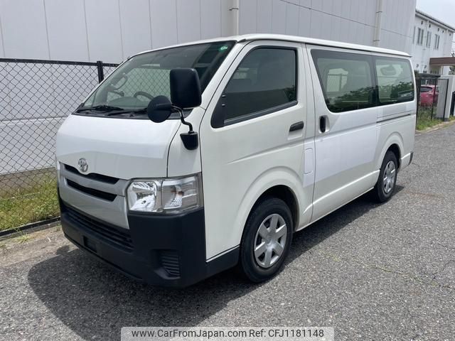 toyota regiusace-van 2017 GOO_JP_700070896330250522004 image 1