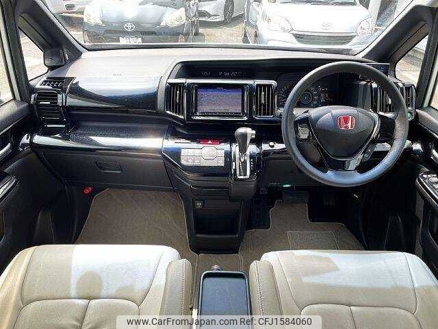 honda stepwagon 2012 CFJ1584060 image 1