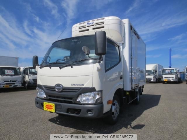 hino dutro 2017 GOO_NET_EXCHANGE_1161178A30241001W001 image 1