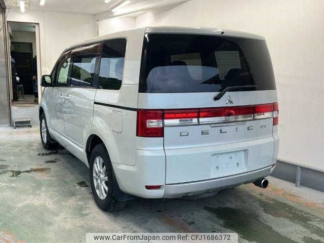 mitsubishi delica-d5 2011 CFJ1686372 image 2