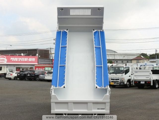 mitsubishi-fuso canter 2017 CFJ1510246 image 2