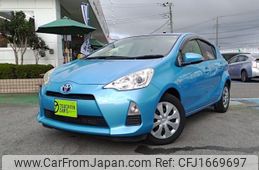 toyota aqua 2012 CFJ1669697