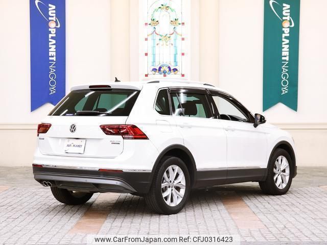 volkswagen tiguan 2019 quick_quick_5NDFGF_WVGZZZ5NZKW887230 image 2