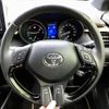 toyota c-hr 2017 quick_quick_DAA-ZYX10_ZYX10-2097266 image 18