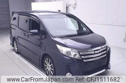 toyota noah 2014 CFJ1511682