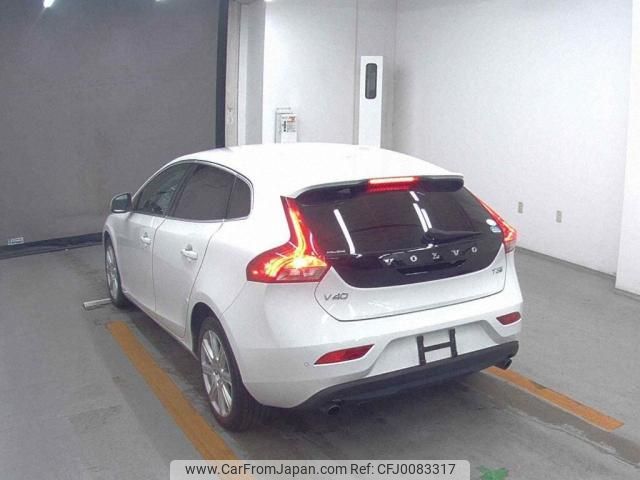 volvo v40 2017 quick_quick_DBA-MB4154T_WV1MV2920J2444503 image 2