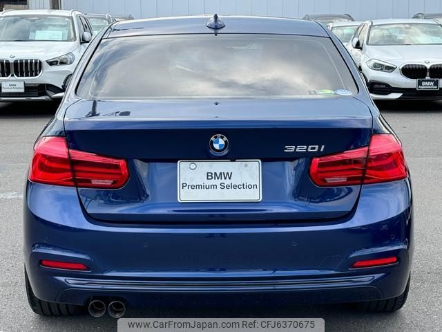 bmw 3-series 2016 quick_quick_8A20_WBA8A12090K430520 image 2