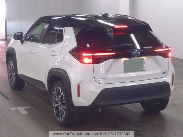 toyota yaris-cross 2021 CFJ1732343 image 2