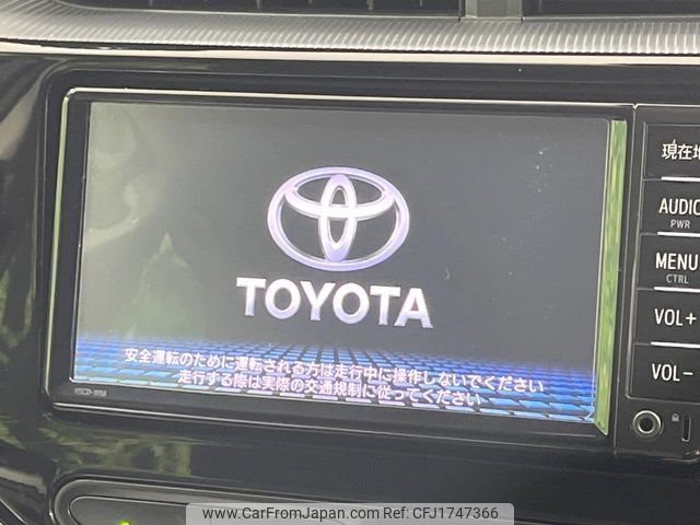 toyota aqua 2018 CFJ1747366 image 2