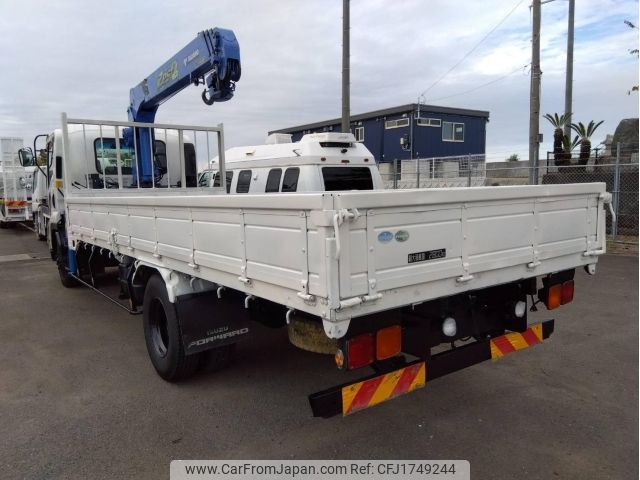 isuzu forward 2016 CFJ1749244 image 2