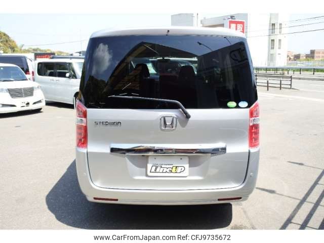 honda stepwagon 2014 CFJ9735672 image 2
