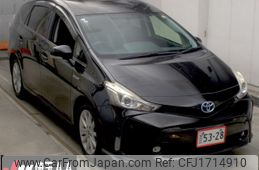 toyota prius-α 2015 CFJ1714910