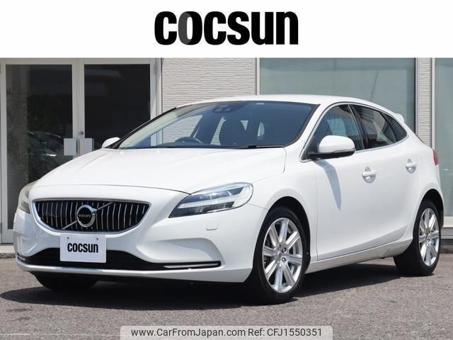 volvo v40 2016 CFJ1550351 image 1