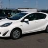 toyota aqua 2018 CFJ1843651 image 1