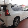 toyota land-cruiser-prado 2019 24430802 image 8