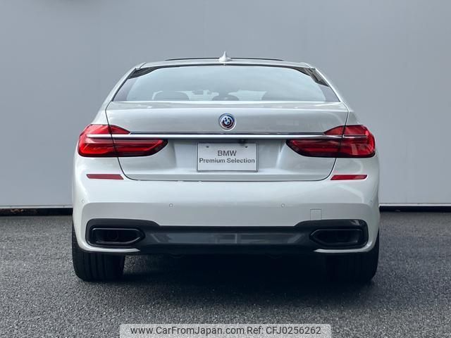 bmw 7-series 2018 quick_quick_7A44_WBA7A82020G815795 image 2