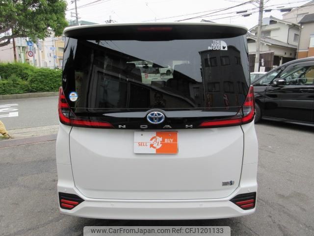 toyota noah 2024 quick_quick_6AA-ZWR90W_0171827 image 2