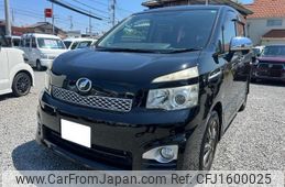 toyota voxy 2012 CFJ1600025