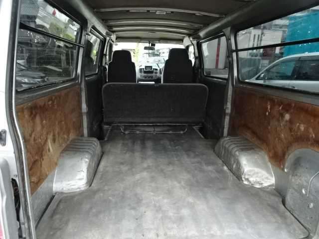 nissan caravan-van 2005 170605142346 image 2